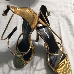 Kenneth Cole Bryana gold high heel 4”.